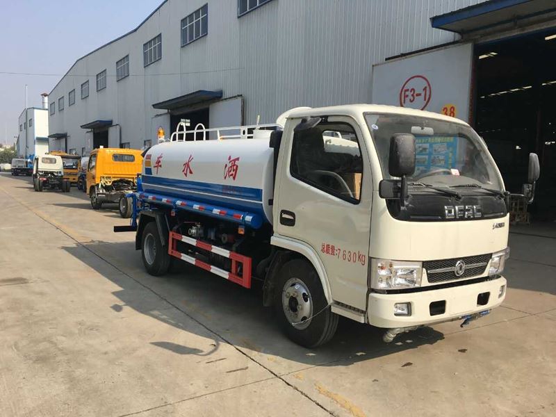 5����5�����|�L(f��ng)�������G����ˮ܇�DƬ