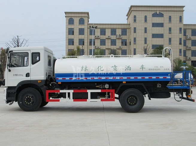 12����12�����|�L(f��ng)�����G����ˮ܇�DƬ