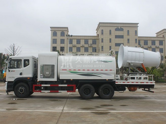 東風御龍后八輪多功能抑塵車廠家價格3