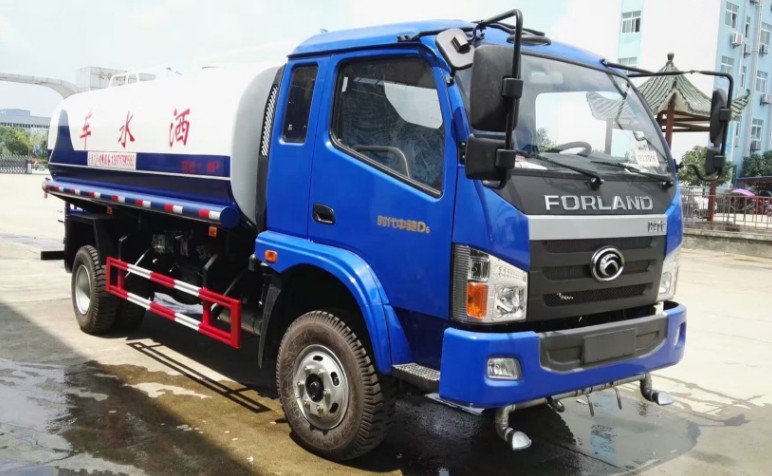 �������Y10����ˮ܇(ch��)�DƬ