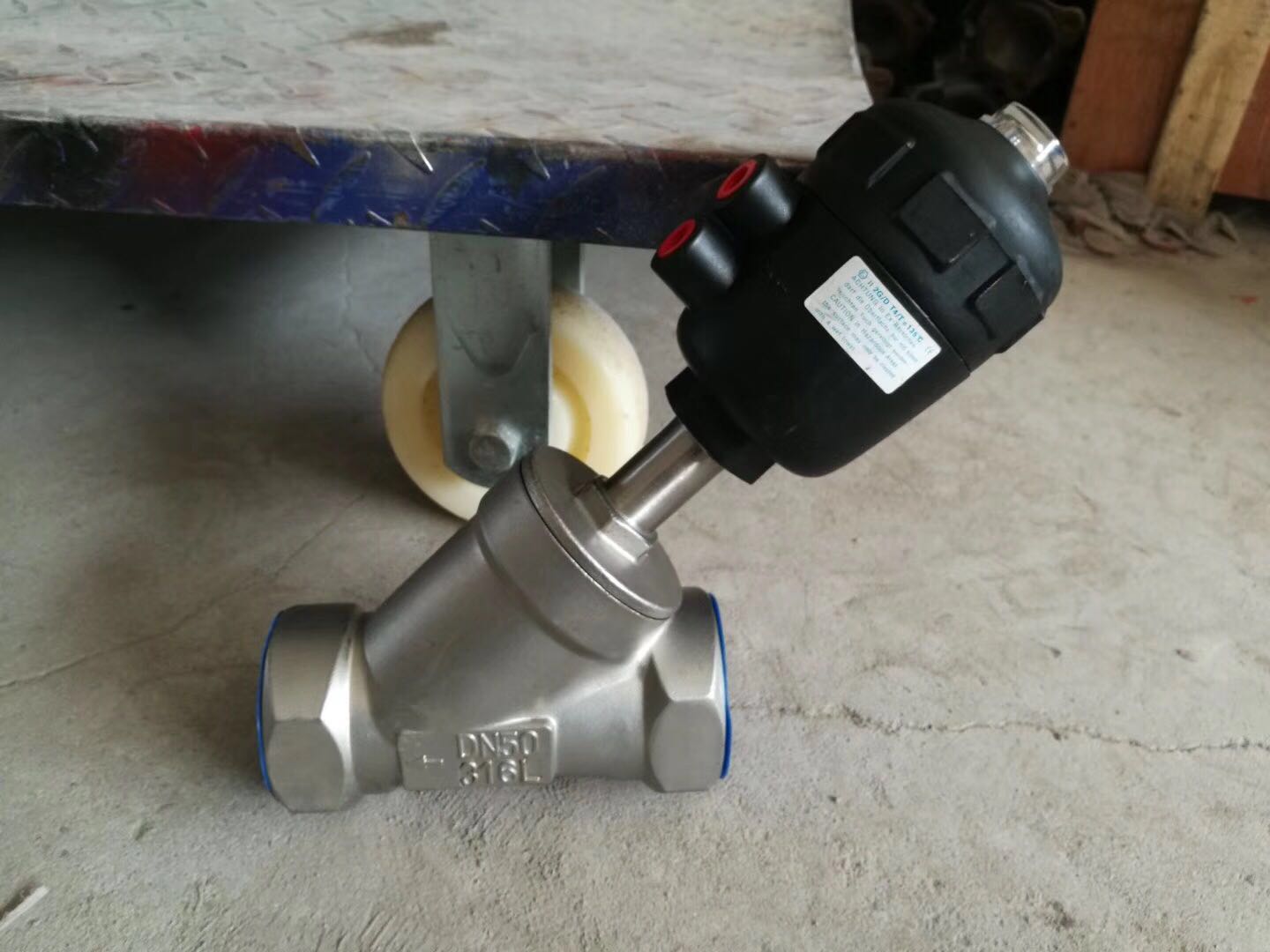 灑水車氣動球閥圖片 灑水車氣動球閥圖片