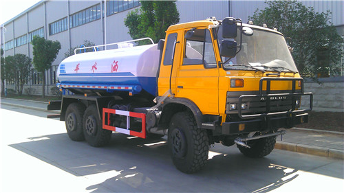 六驅(qū)沙漠越野運水車 六驅(qū)沙漠越野運水車