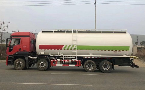 ���?f��)���ǰ�ĺ��ɢ�bˮ���\(y��n)ݔ܇