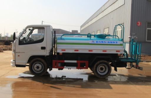 ����{��3����ˮ܇����DƬ