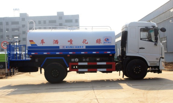 東風專用底盤(D3L駕駛室)12方灑水車高清圖片 東風專用底盤(D3L駕駛室)12方灑水車高清圖片