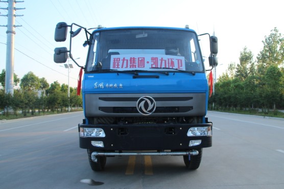 東風(fēng)145灑水車帶霧炮圖片 東風(fēng)145灑水車帶霧炮圖片