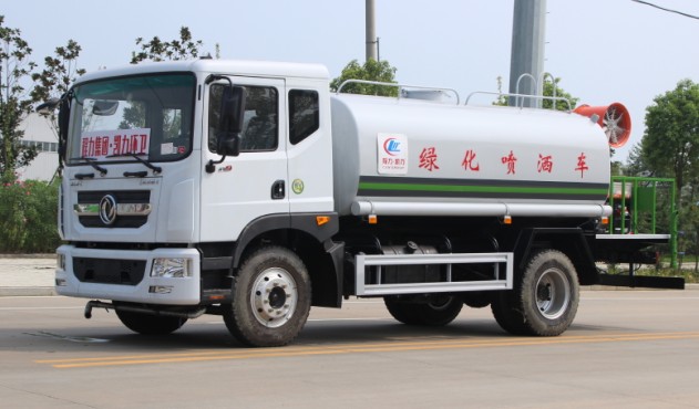 東風(fēng)多利卡D9灑水車帶霧炮(圓罐)高清圖片 東風(fēng)多利卡D9灑水車帶霧炮(圓罐)高清圖片