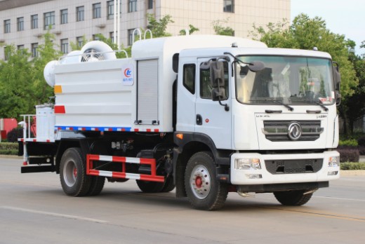 東風(fēng)多利卡D9方罐抑塵車高清圖片 東風(fēng)多利卡D9方罐抑塵車高清圖片