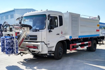 �|�L���\�o����ϴ��ˮ܇�DƬ