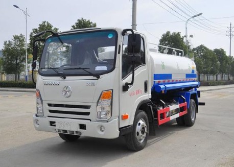 大運(yùn)灑水車圖片 大運(yùn)灑水車圖片