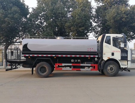 國六解放J6灑水車圖片 國六解放J6灑水車圖片