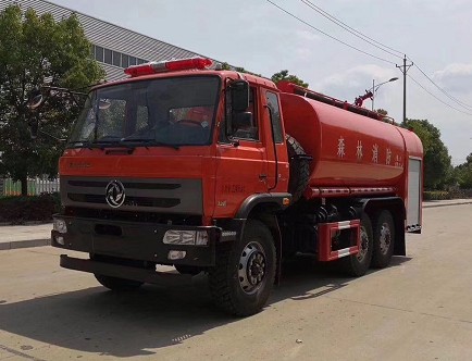 東風(fēng)六驅(qū)森林消防灑水車圖片 東風(fēng)六驅(qū)森林消防灑水車圖片