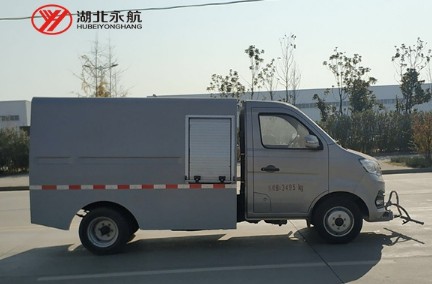 ��(gu��)���L(zh��ng)��·���B(y��ng)�o(h��)܇(ch��)�S�Ҷ෽λ�DƬ