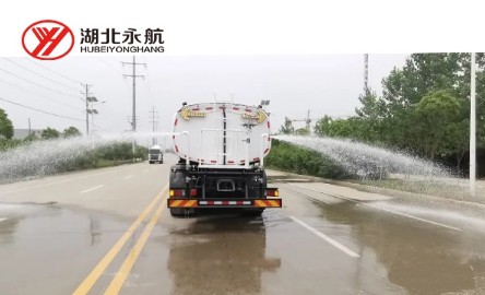 18���c⏼�늄�(d��ng)·����ϴ܇�DƬ