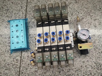 ����܇늴��y�M