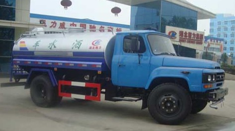 老款尖頭東風EQ140灑水車 老款尖頭東風EQ140灑水車