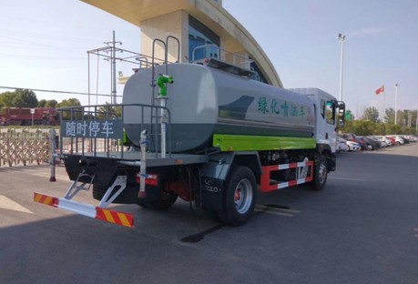 國六東風多利卡D9康機230馬力13方灑水車 國六東風多利卡D9康機230馬力13方灑水車