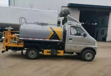 國六藍牌東風小霸王灑水車 國六藍牌東風小霸王灑水車