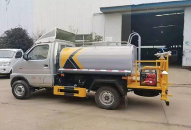 國六藍牌東風小霸王灑水車 國六藍牌東風小霸王灑水車