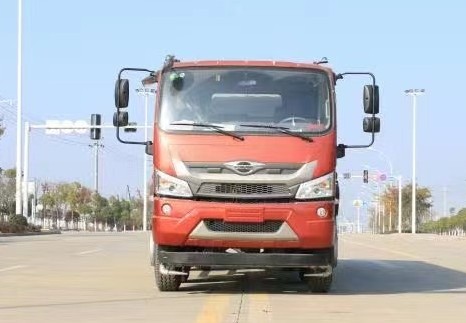 國六福田時(shí)代領(lǐng)航小三軸20方灑水車圖片 國六福田時(shí)代領(lǐng)航小三軸20方灑水車圖片