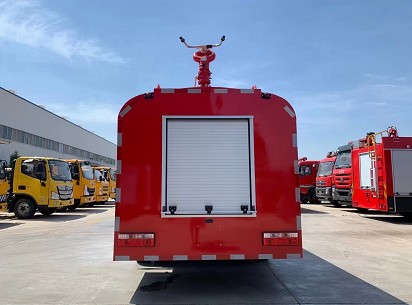 �����|�L�P����8��������ˮ܇�DƬ