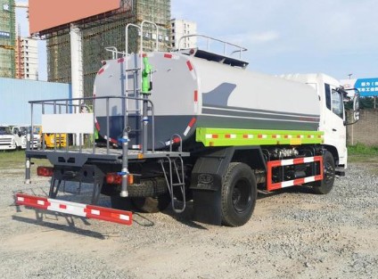 國(guó)六東風(fēng)天錦12方灑水車圖片 國(guó)六東風(fēng)天錦12方灑水車圖片