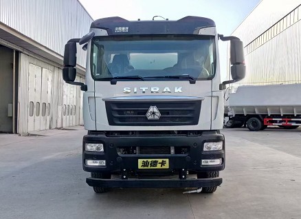 國六重汽汕德卡前四后八25方灑水車圖片 國六重汽汕德卡前四后八25方灑水車圖片