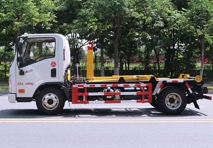 國(guó)六大運(yùn)藍(lán)牌勾臂垃圾車圖片 國(guó)六大運(yùn)藍(lán)牌勾臂垃圾車圖片