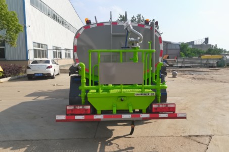 ��(gu��)���|�L(f��ng)������Ȼ�➢ˮ܇�෽λ�DƬ