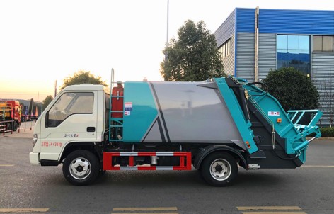 ����r���{�Ɖ��s����܇