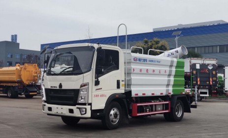 重汽豪沃7方藍牌灑水車整車圖片 重汽豪沃7方藍牌灑水車整車圖片